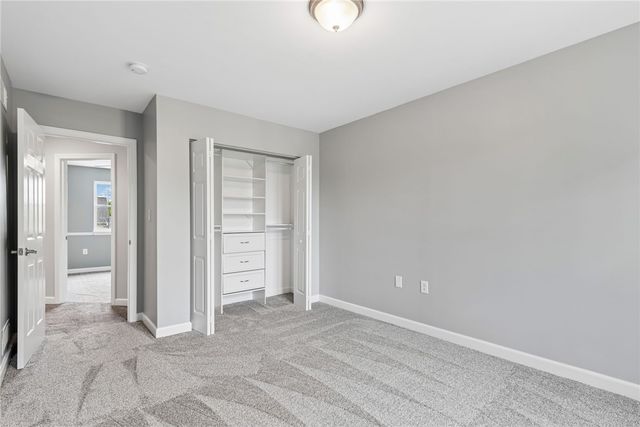 125 Edgewood Drive, New Stanton, PA 15672