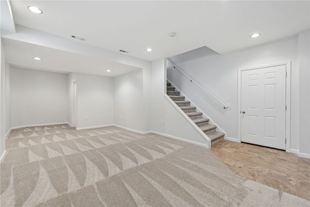125 Edgewood Drive, New Stanton, PA 15672