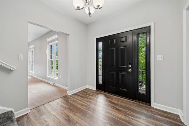 125 Edgewood Drive, New Stanton, PA 15672