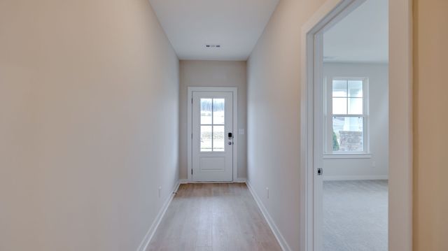 3616 Heartland Dr, Columbia, TN 38401