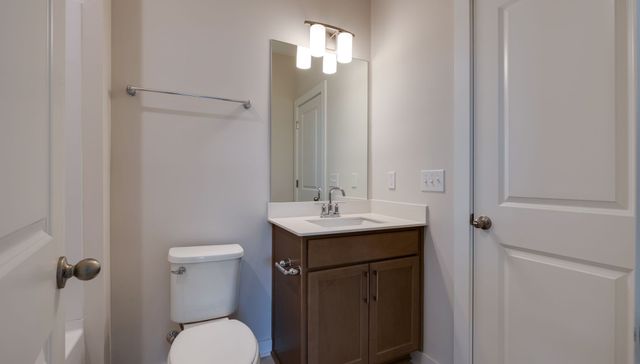 3616 Heartland Dr, Columbia, TN 38401