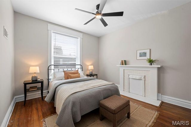 3459 Giles Avenue, St Louis, MO 63116