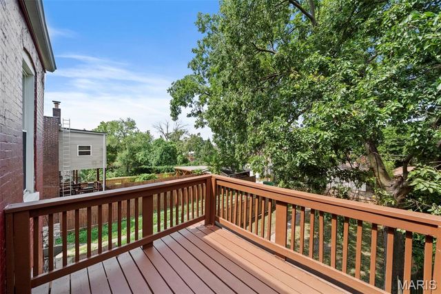 3459 Giles Avenue, St Louis, MO 63116