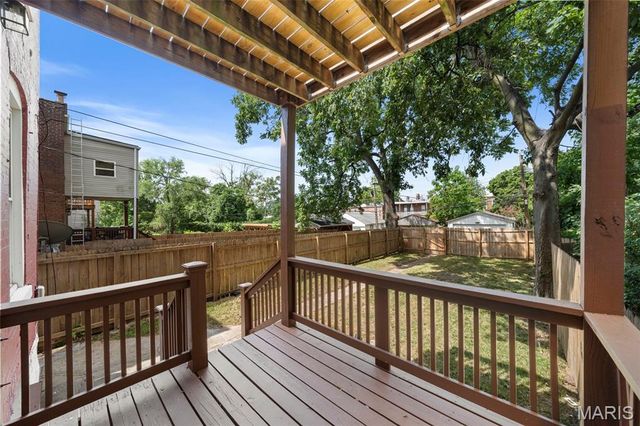 3459 Giles Avenue, St Louis, MO 63116