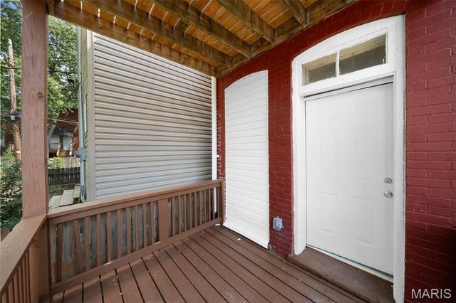 3459 Giles Avenue, St Louis, MO 63116