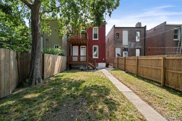 3459 Giles Avenue, St Louis, MO 63116
