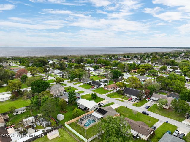 216 Georgia Avenue, St. Cloud, FL 34769