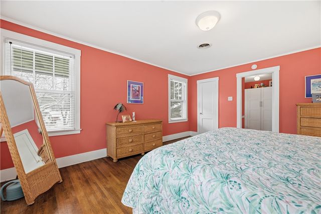 151 W Hutchinson Avenue, Regent Square, PA 15218