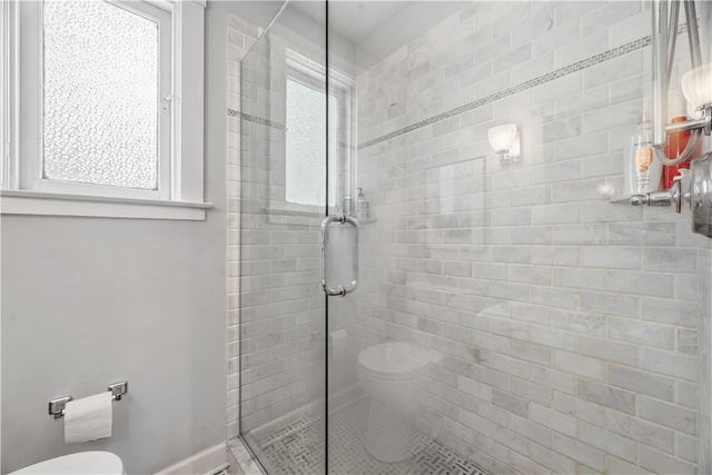 151 W Hutchinson Avenue, Regent Square, PA 15218