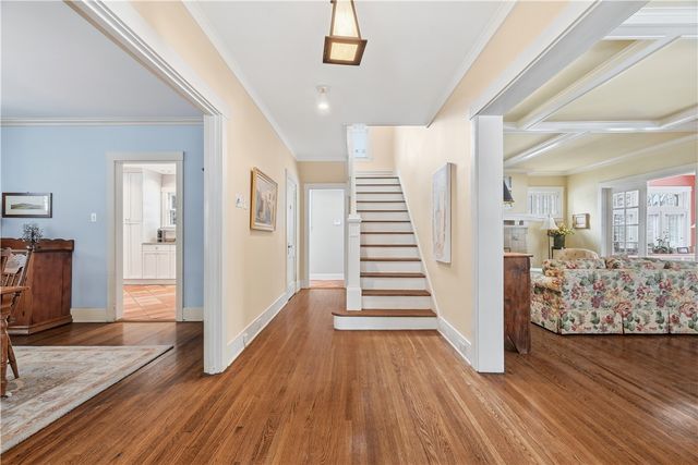 151 W Hutchinson Avenue, Regent Square, PA 15218