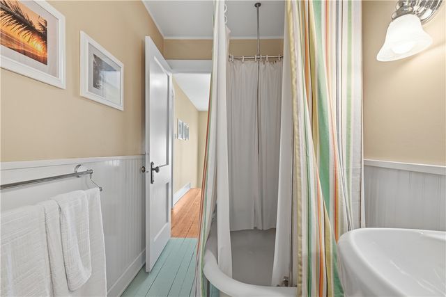 151 W Hutchinson Avenue, Regent Square, PA 15218