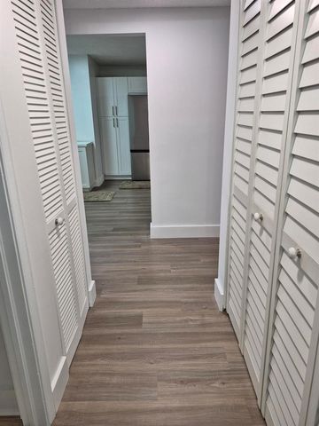 9717 Sills Drive E 102, Boynton Beach, FL 33437