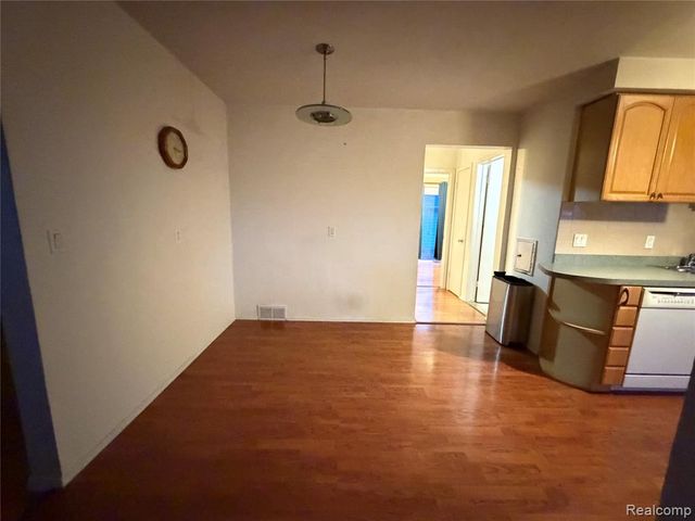 25125 Campbell Avenue, Warren, MI 48089