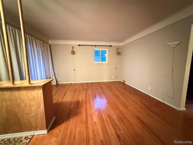 25125 Campbell Avenue, Warren, MI 48089