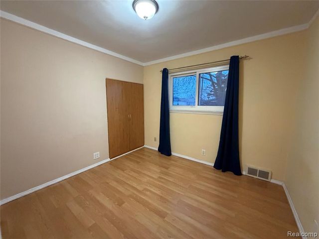 25125 Campbell Avenue, Warren, MI 48089