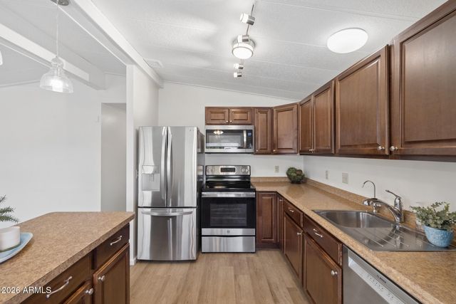 6209 E MCKELLIPS Road 177, Mesa, AZ 85215