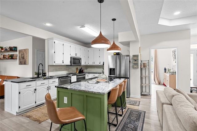 386 Waterfront Drive, Mcdonough, GA 30253