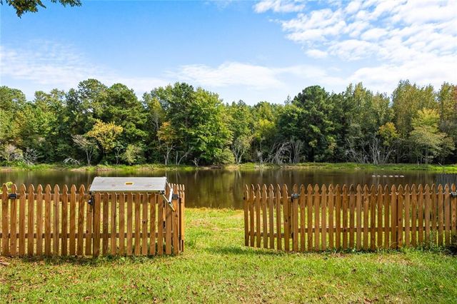 386 Waterfront Drive, Mcdonough, GA 30253