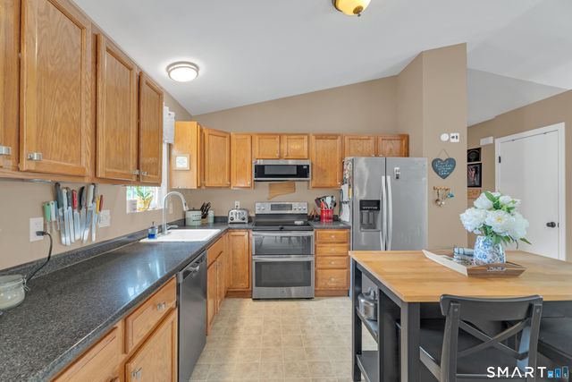 971 Yale Avenue, Wallingford, CT 06492