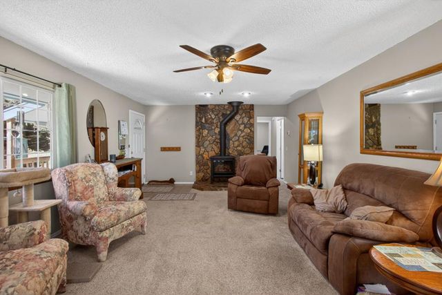 13090 N Day Rd, Grass Valley, CA 95945