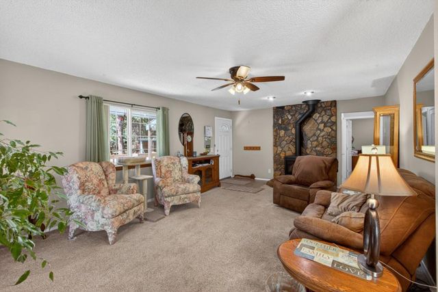 13090 N Day Rd, Grass Valley, CA 95945