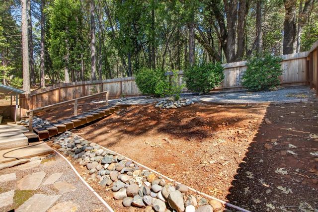 13090 N Day Rd, Grass Valley, CA 95945