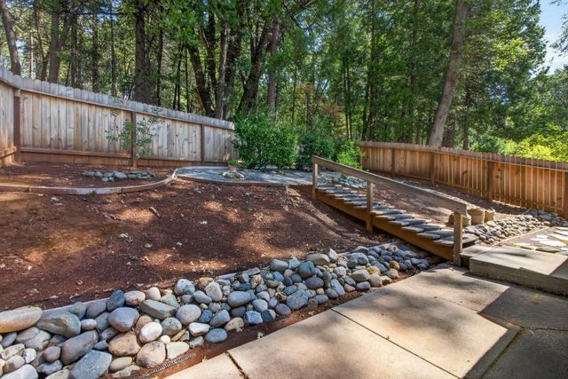 13090 N Day Rd, Grass Valley, CA 95945