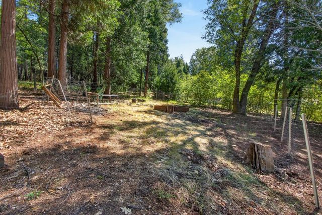 13090 N Day Rd, Grass Valley, CA 95945