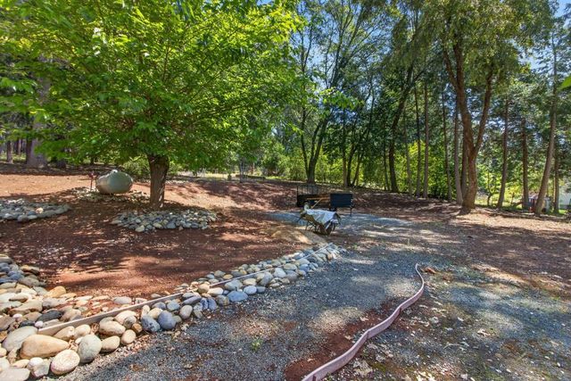 13090 N Day Rd, Grass Valley, CA 95945