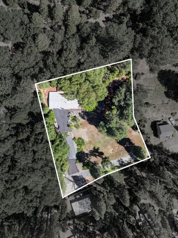 13090 N Day Rd, Grass Valley, CA 95945
