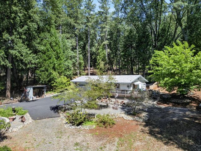 13090 N Day Rd, Grass Valley, CA 95945