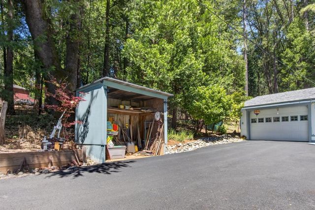 13090 N Day Rd, Grass Valley, CA 95945
