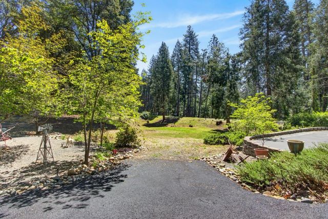 13090 N Day Rd, Grass Valley, CA 95945