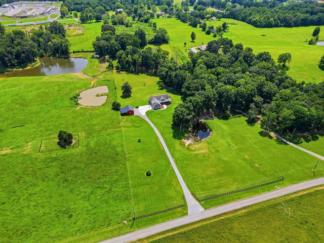 6576 Ed Williams Rd, Greenbrier, TN 37073