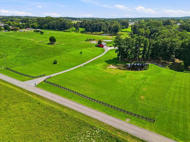 6576 Ed Williams Rd, Greenbrier, TN 37073