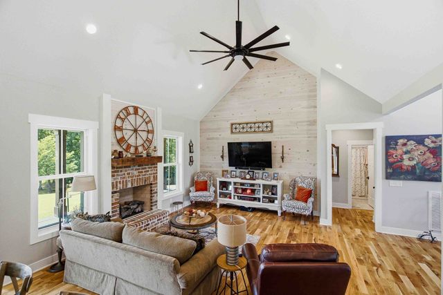6576 Ed Williams Rd, Greenbrier, TN 37073