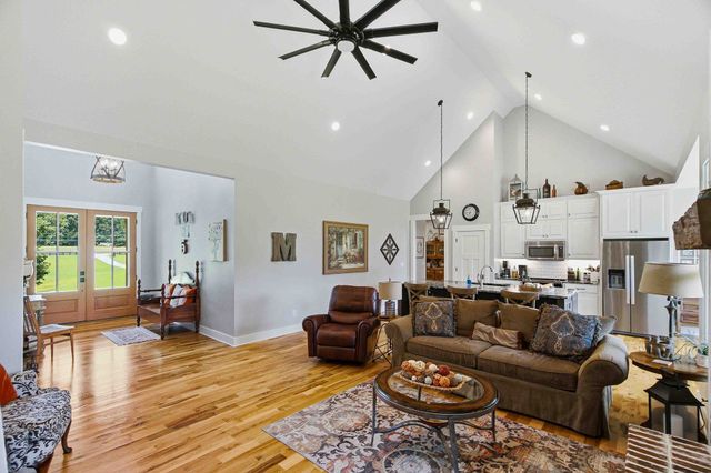 6576 Ed Williams Rd, Greenbrier, TN 37073