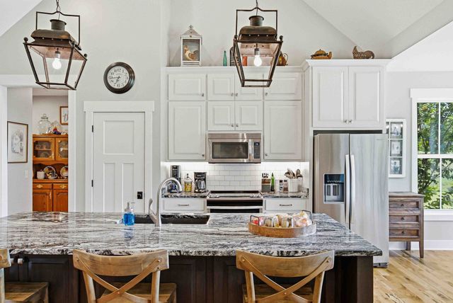 6576 Ed Williams Rd, Greenbrier, TN 37073