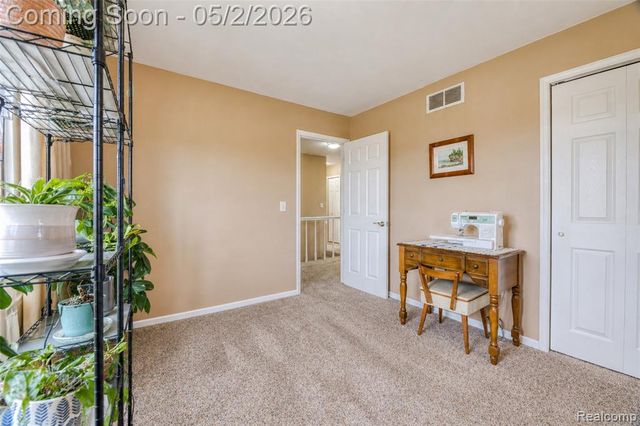 14853 Jacobs Drive, Warren, MI 48088