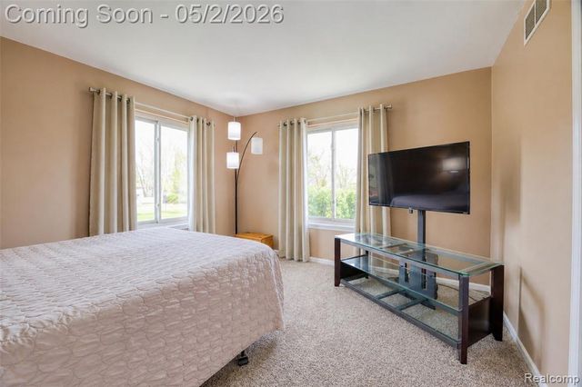 14853 Jacobs Drive, Warren, MI 48088