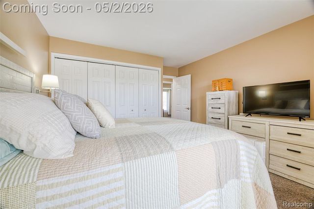 14853 Jacobs Drive, Warren, MI 48088