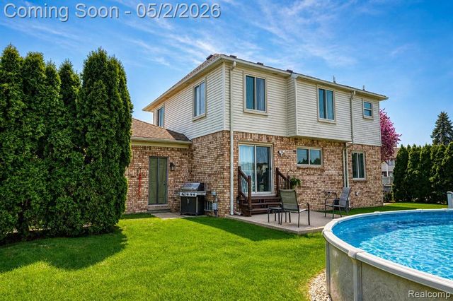 14853 Jacobs Drive, Warren, MI 48088