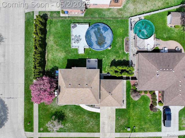 14853 Jacobs Drive, Warren, MI 48088