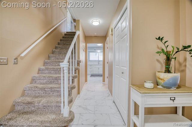 14853 Jacobs Drive, Warren, MI 48088