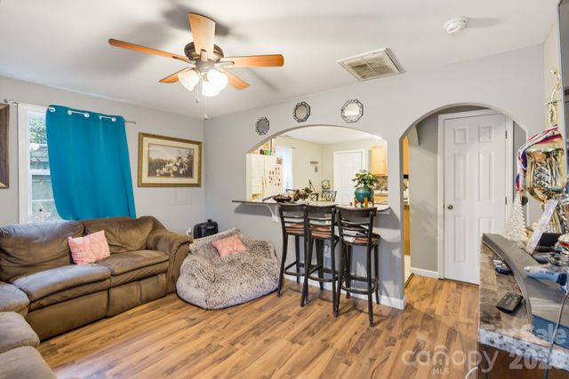 4113 S Tryon Street, Charlotte, NC 28217
