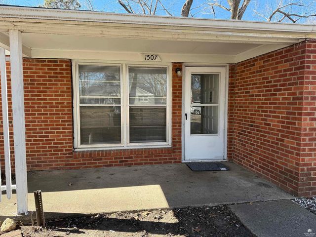 1507 Campus Road, Manhattan, KS 66502