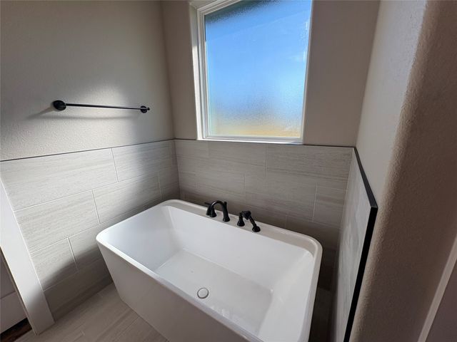 3714 Tremont Lane, Granbury, TX 76049