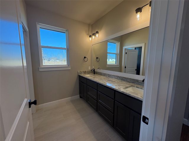 3714 Tremont Lane, Granbury, TX 76049