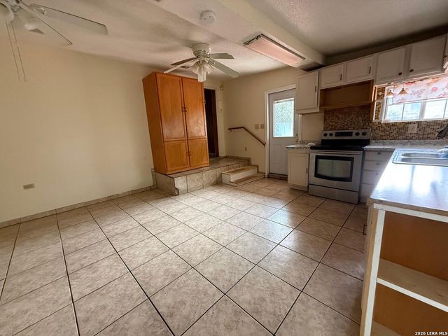 122 Tipton, San Antonio, TX 78204