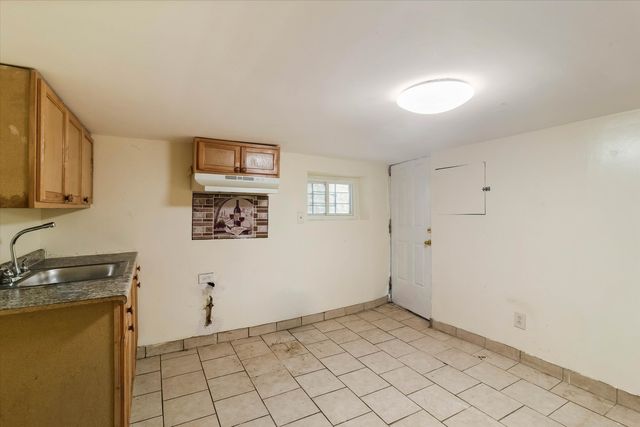 1922 N Central Park Avenue, Chicago, IL 60647